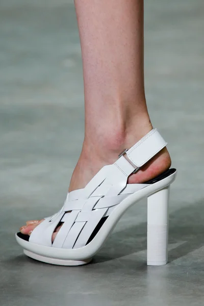 Look 19